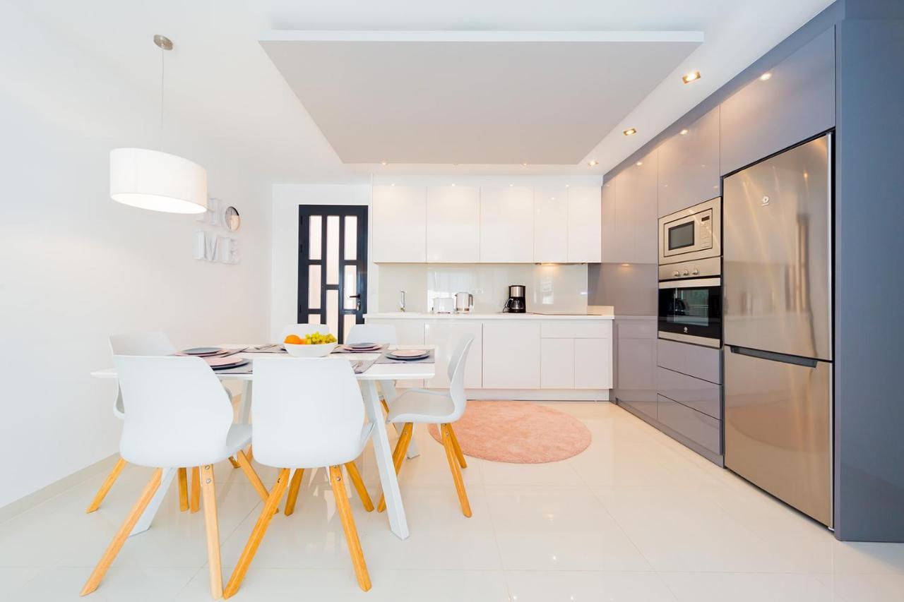 Luxurious 2 Bedroom Apartment Near The Beach Torre de la Horadada Exterior photo