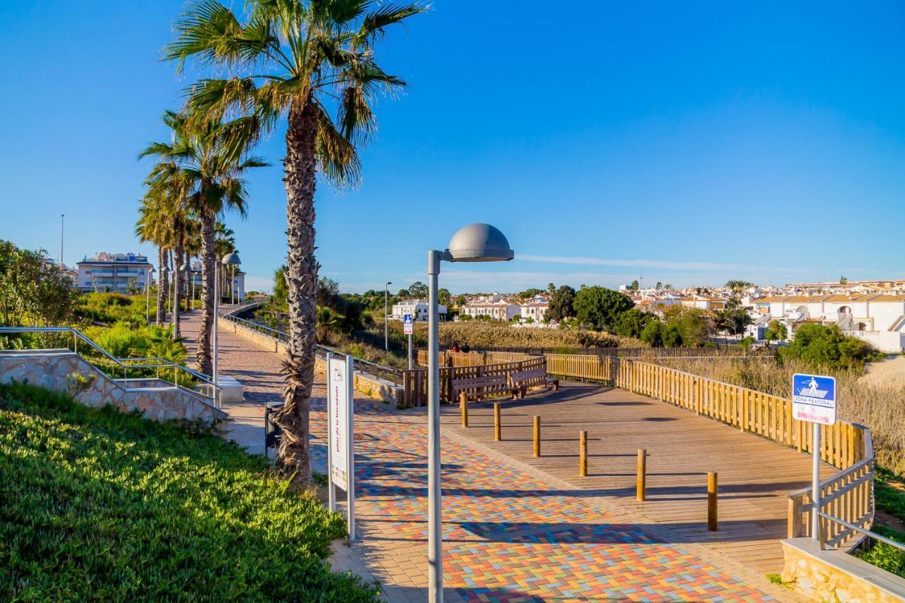 Luxurious 2 Bedroom Apartment Near The Beach Torre de la Horadada Exterior photo
