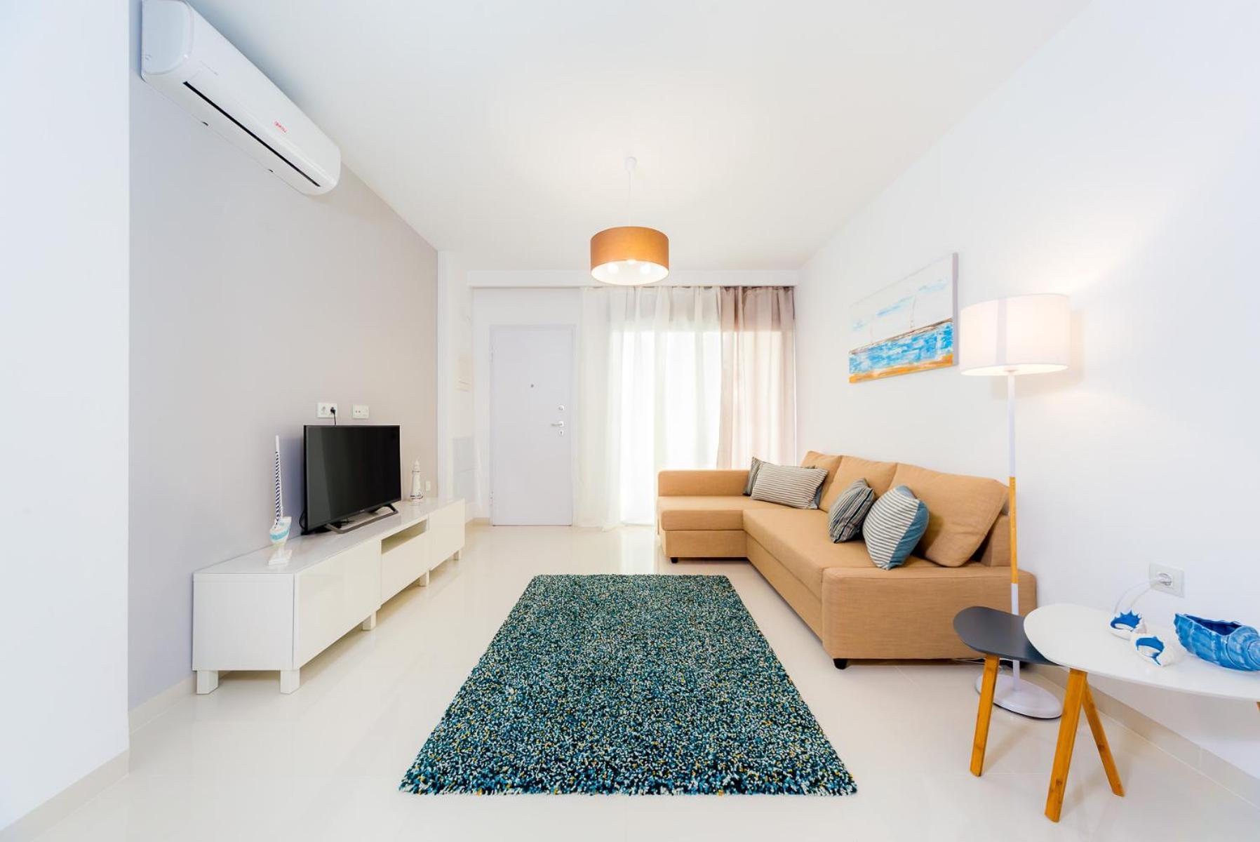 Luxurious 2 Bedroom Apartment Near The Beach Torre de la Horadada Room photo