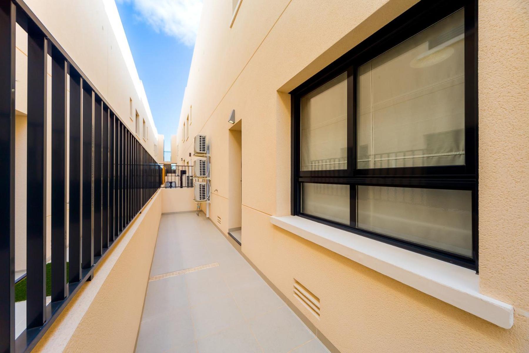 Luxurious 2 Bedroom Apartment Near The Beach Torre de la Horadada Room photo