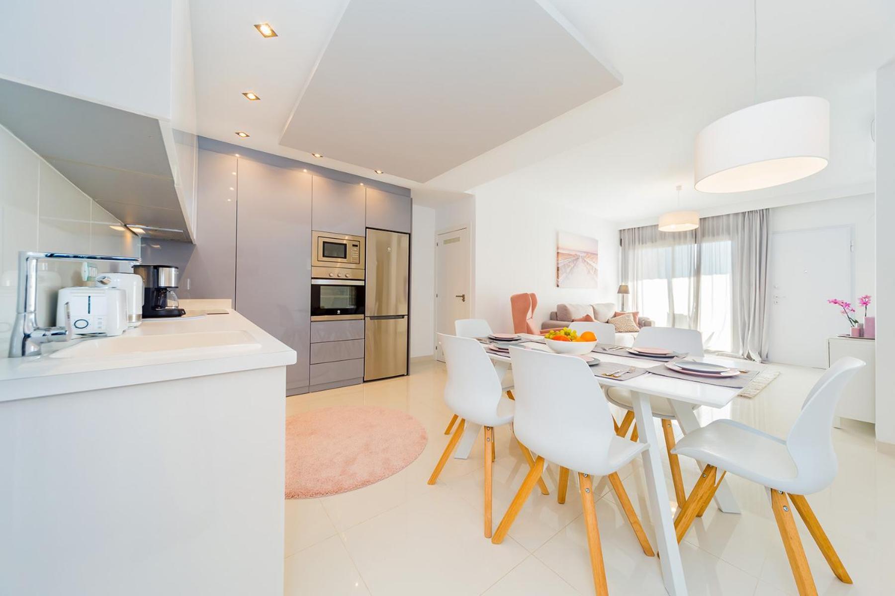 Luxurious 2 Bedroom Apartment Near The Beach Torre de la Horadada Room photo